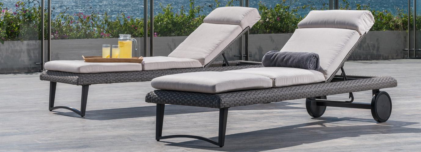 Vistano Set of 2 Sunbrella Outdoor Chaise Lounge - Thumbnail 3