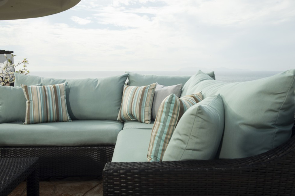 How to Clean Outdoor Furniture [Expert Tips & Insights]