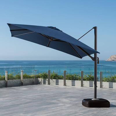 The Ultimate Guide to Sunbrella® Umbrellas: Keeping You Cool and Stylish in the Summer