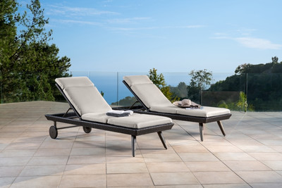 Keeping It Fresh: Maintaining Your Outdoor Lounge Chairs